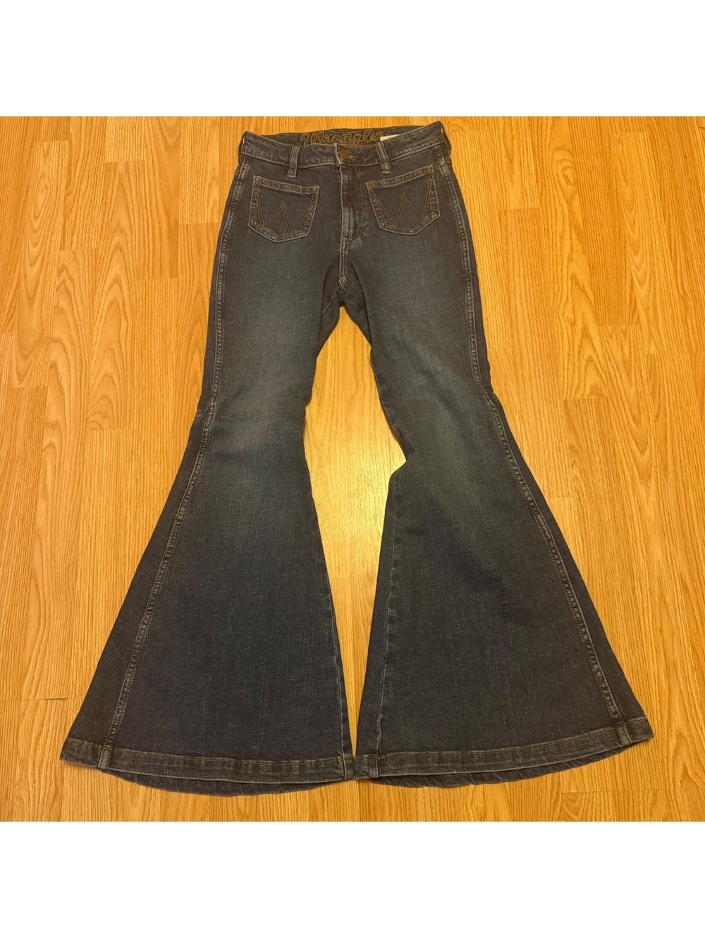Wrangler Bellbottom Flare Jeans Bareback Retro Size 26x32